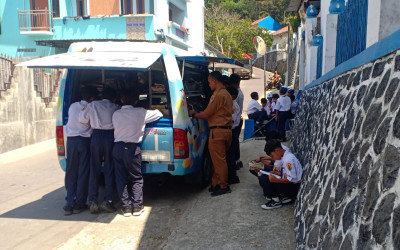 Kunjungan Perpustakaan Keliling ke SMP N 1 Jenawi