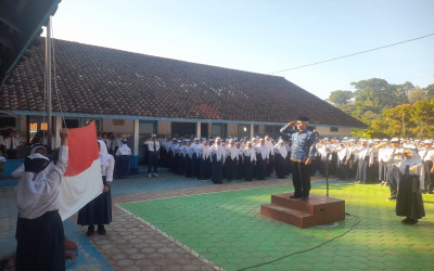 Upacara Bendera Merah Putih