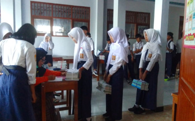 Pengembalian Buku Paket Pelajaran Kelas 9